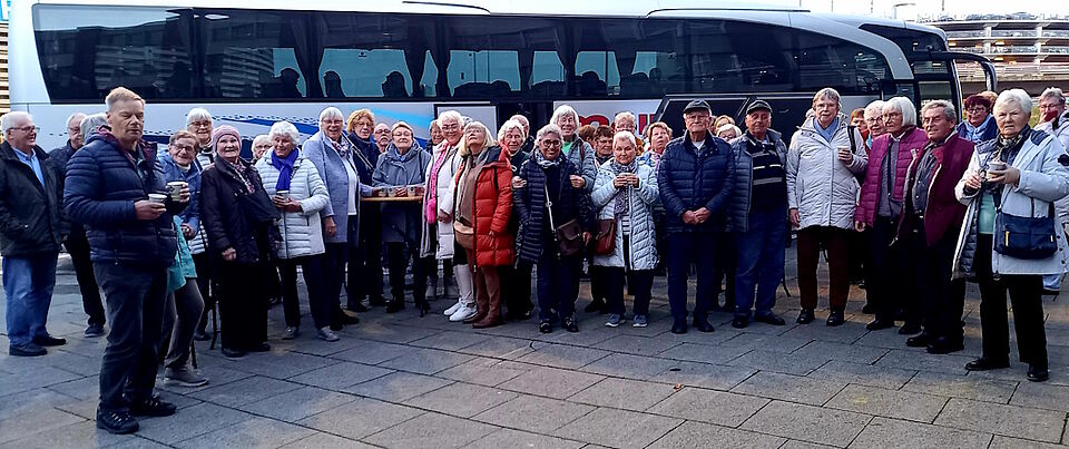 Reisegruppe Tagesfahrt zum Karpfenessen Reisegruppe Tagesfahrt zum Karpfenessen