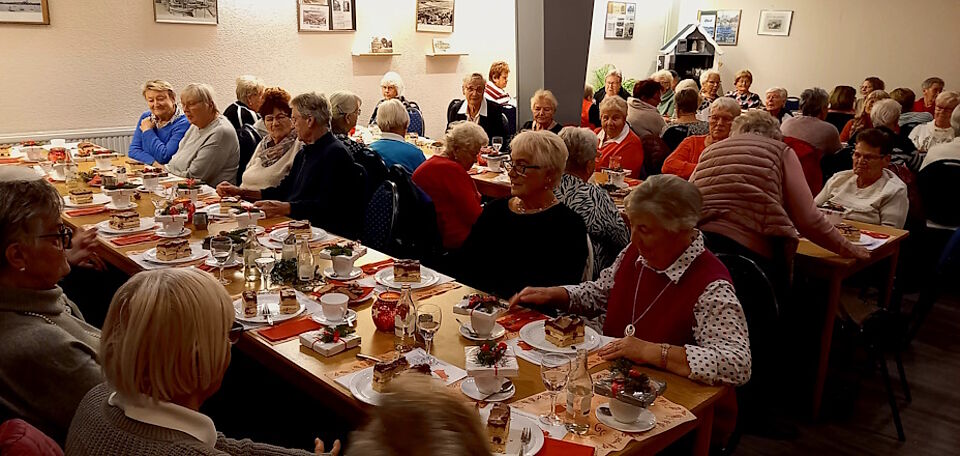 Adventsfeier 2025 Aventsfeier im Restaurant "Zum Nordpol"